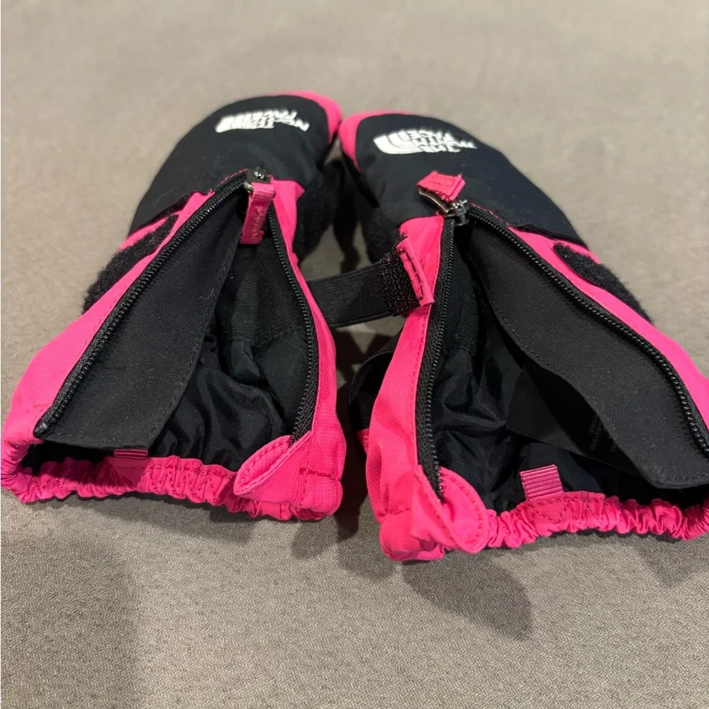 The North Face Kids Mittens Insulated Waterproof Gloves Hot Pink Black Size‎ 2T